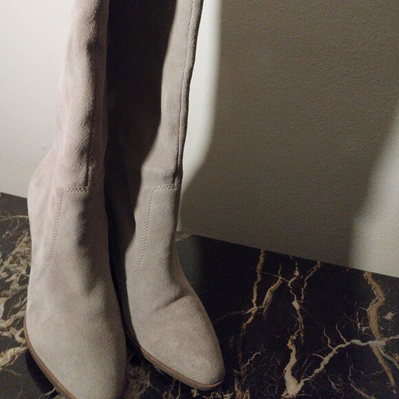 Dolce Vita Suede Boots - Picture 12 of 16
